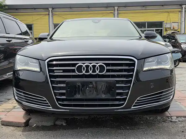 Audi A8 2013