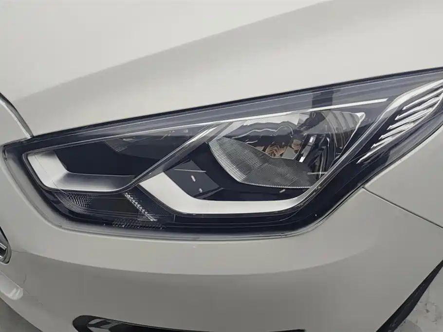 Ford Escort 2018