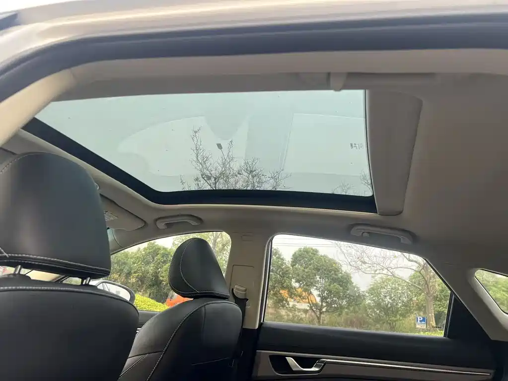 Geely Emgrand GS 2019 — фото 14