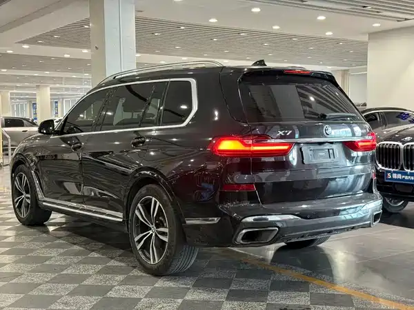 BMW X7 2019