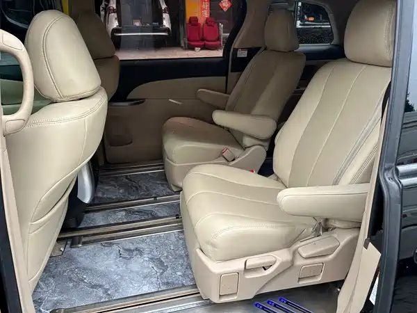 Toyota Previa 2018