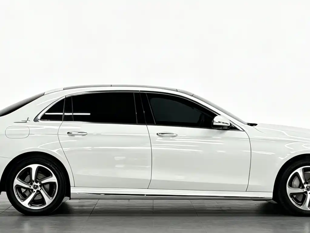 Mercedes-Benz E-Class 2017 — фото 7