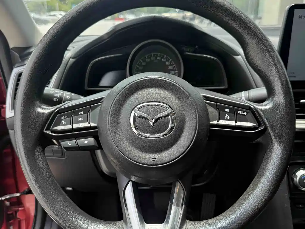 Mazda 3 Angkesela 2017 — фото 8