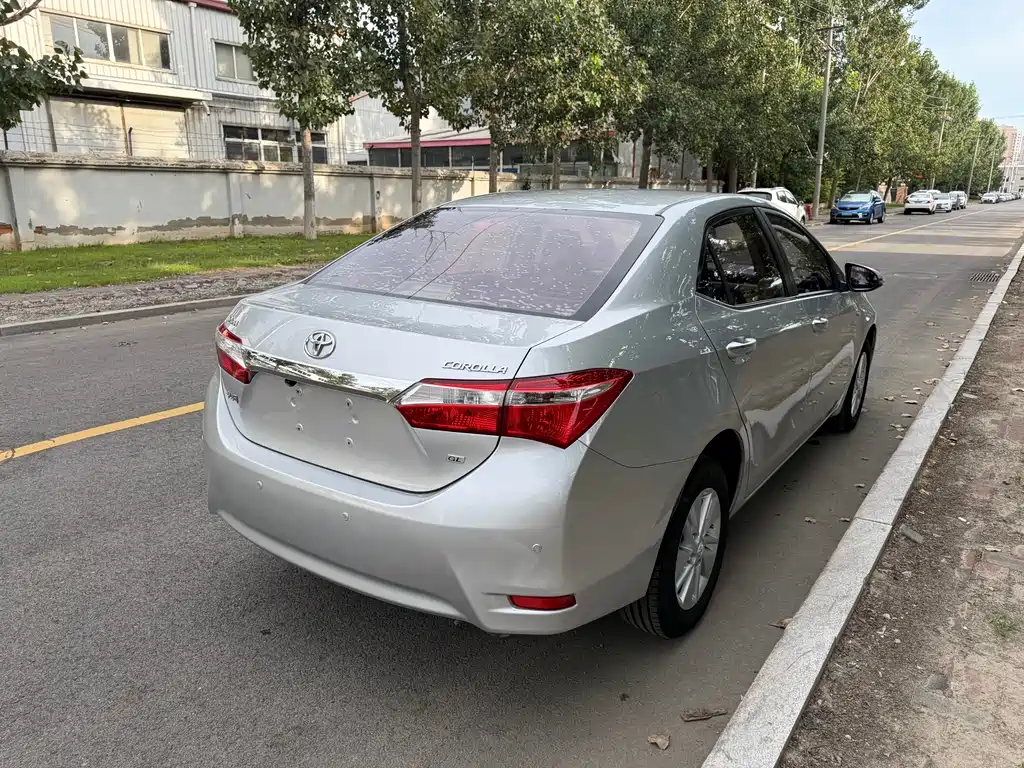 Toyota Corolla 2016 — фото 11