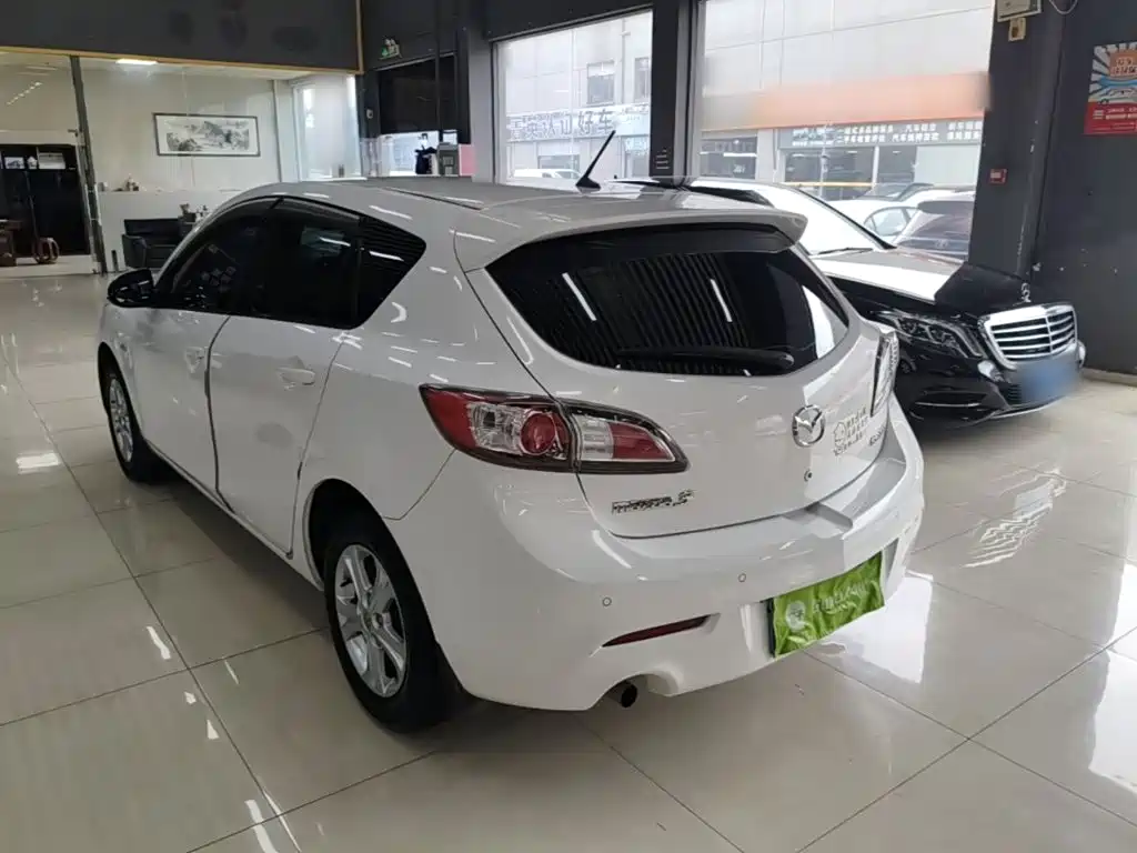 Mazda 3 Xingcheng 2015