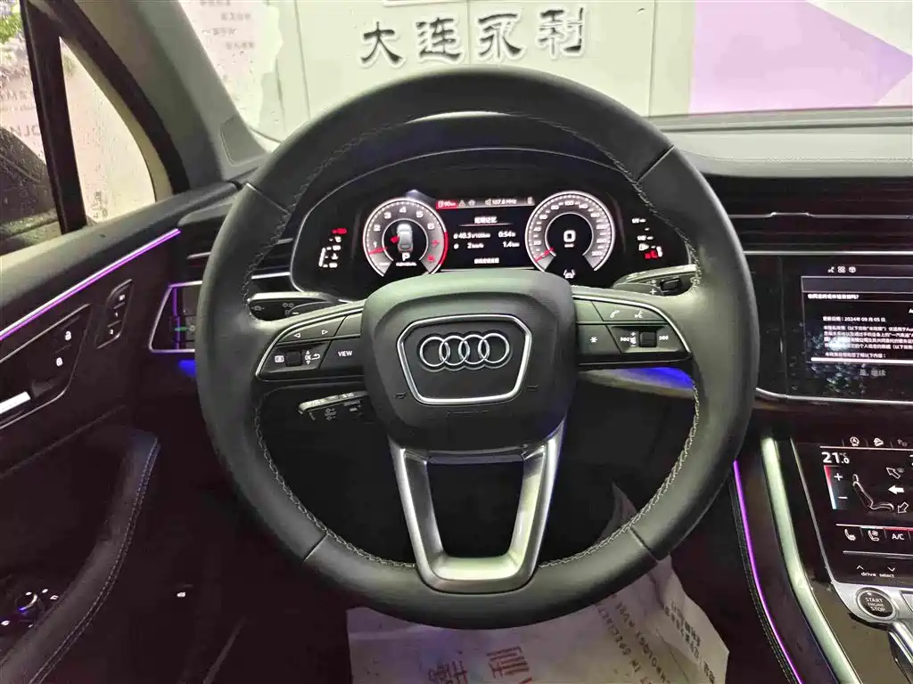 Audi Q7 2025 — фото 14