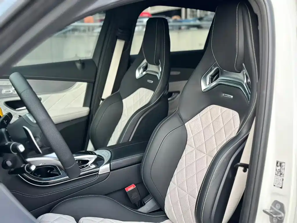 Mercedes-Benz GLC Coupe AMG 2020 — фото 18