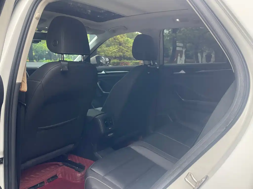 Volkswagen T-Roc 2021