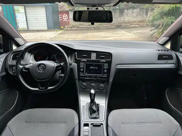 Volkswagen Golf 2015