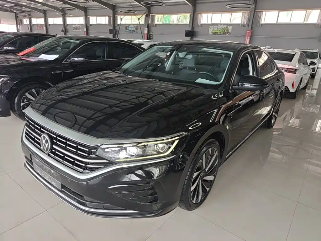 Volkswagen Passat 2022
