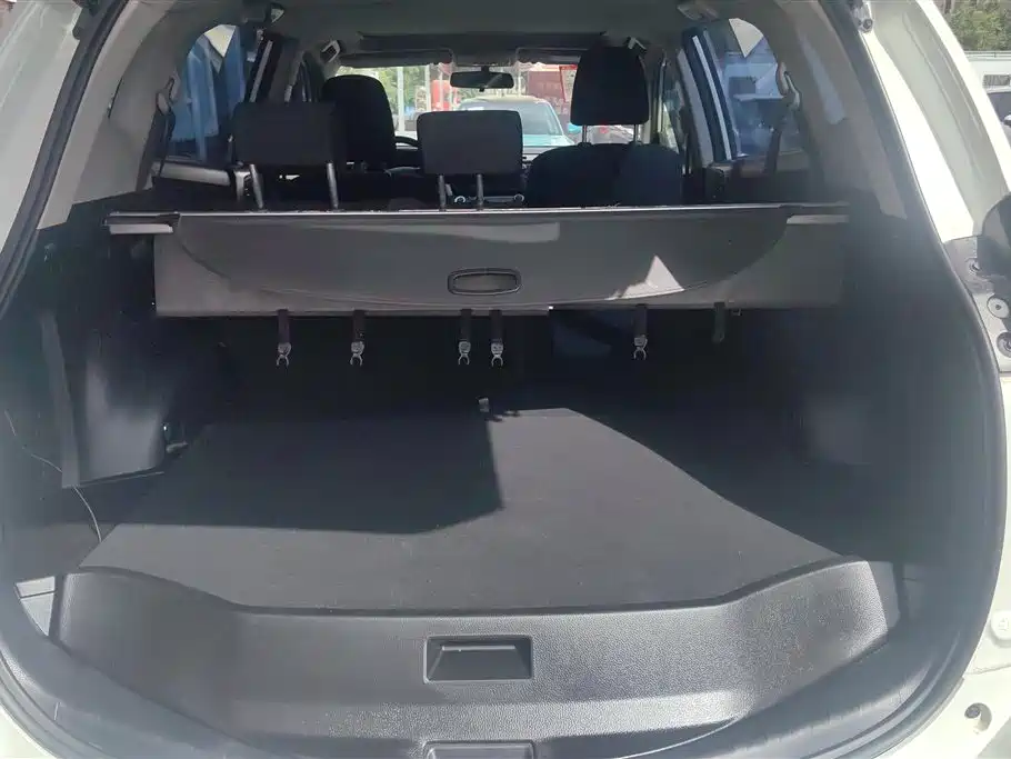 Toyota RAV4 2016 — фото 4