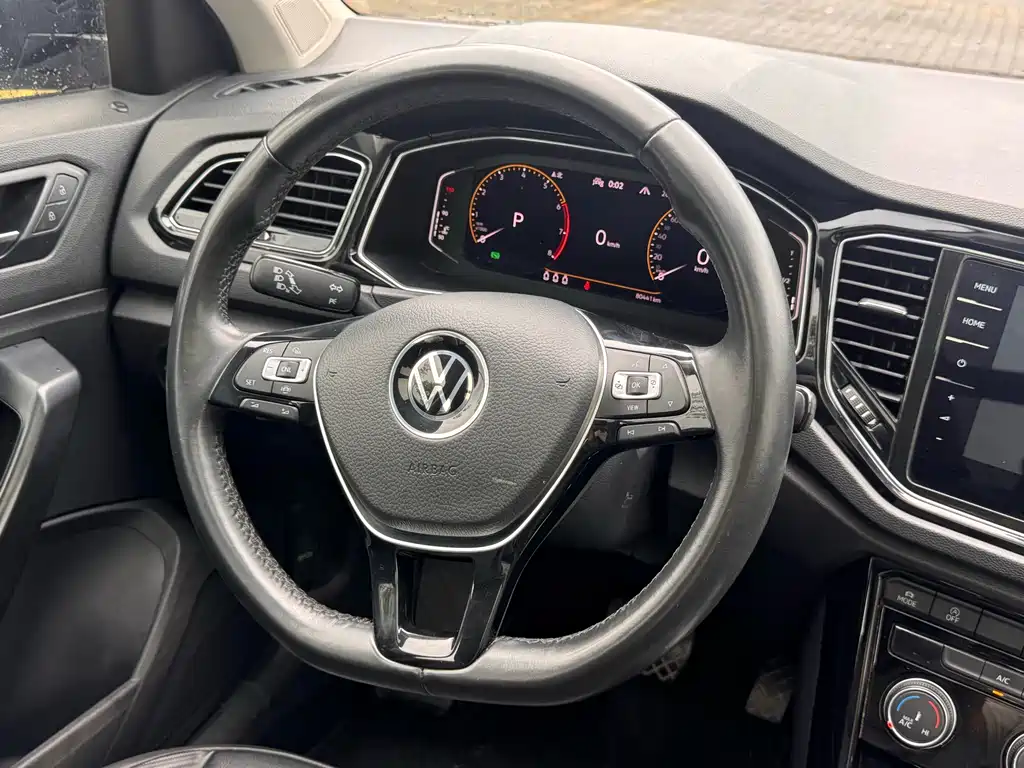 Volkswagen T-Roc 2021 — фото 9