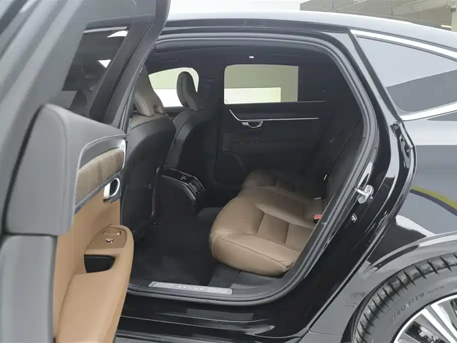 Volvo S90 2023 — фото 11
