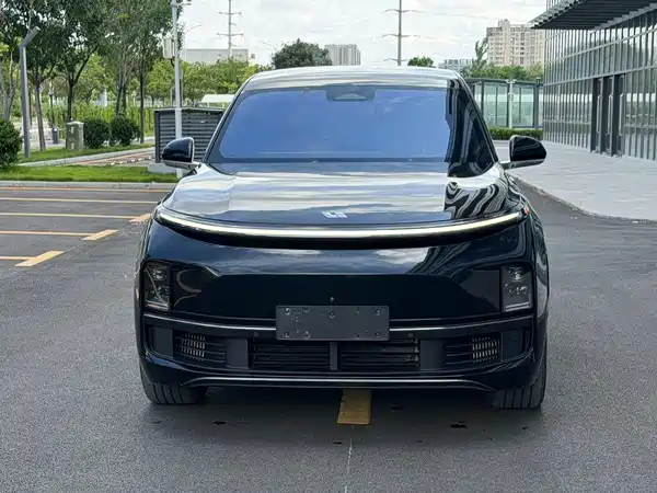 Li Auto L8 2023
