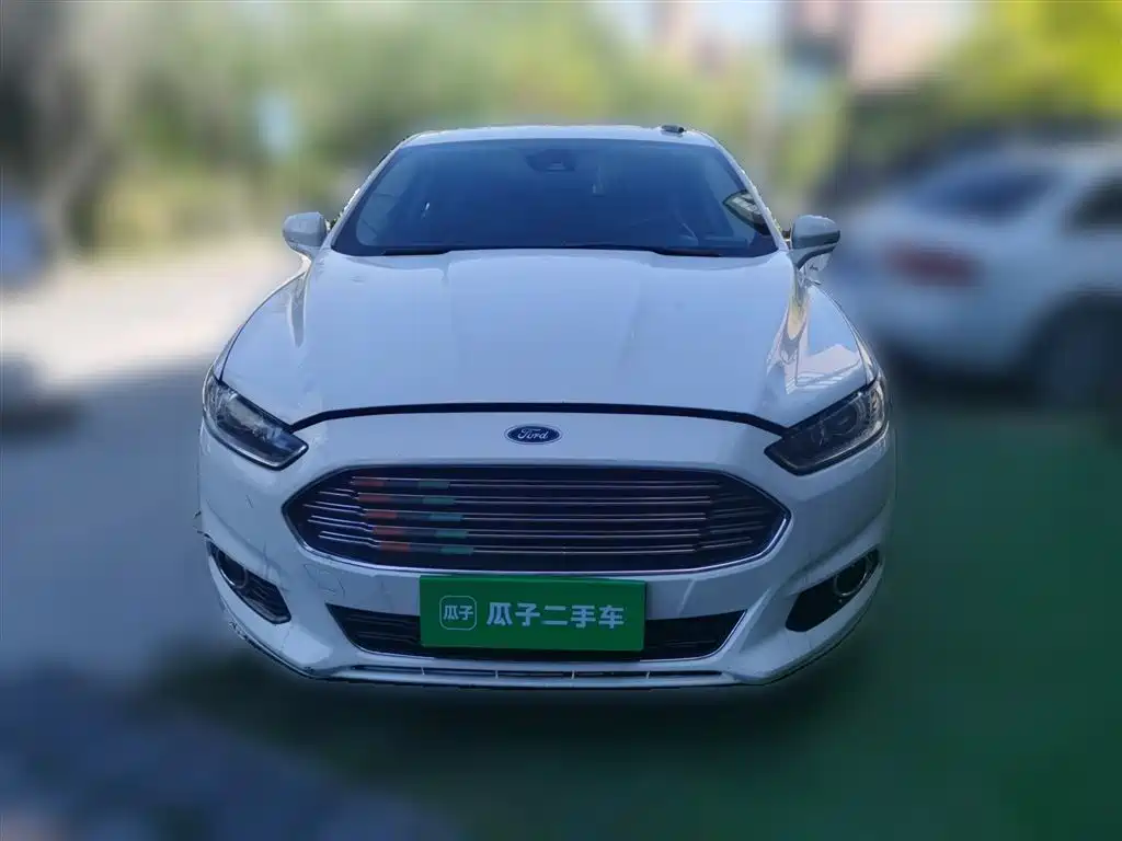 Ford Mondeo 2015 — фото 24