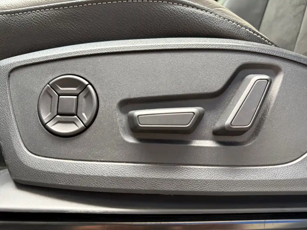 Audi Q3 2023 — фото 18