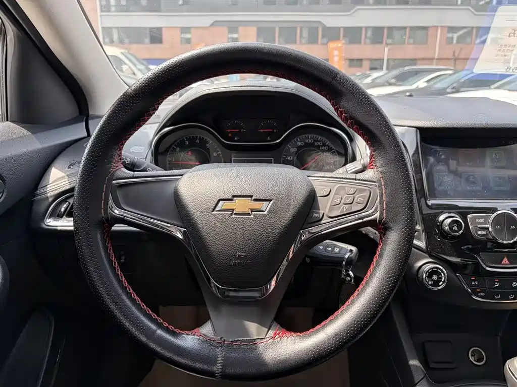 Chevrolet Cruze 2016 — фото 11