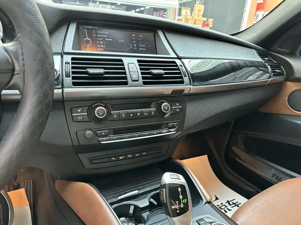 BMW X6 2013 — фото 14