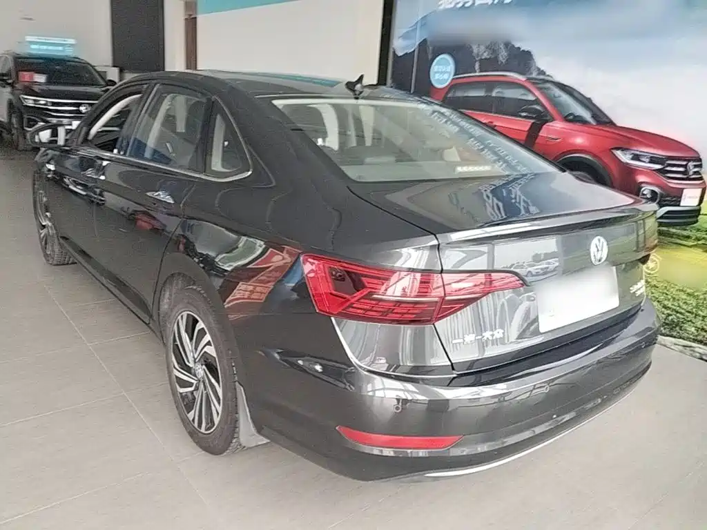Volkswagen Sagitar 2022