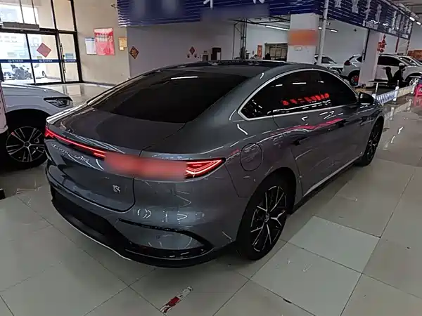 BYD Han 2025