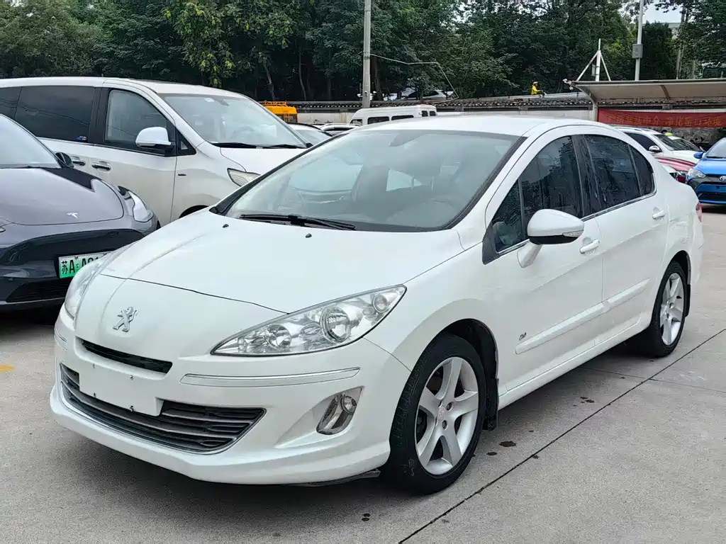 Peugeot 408 2013
