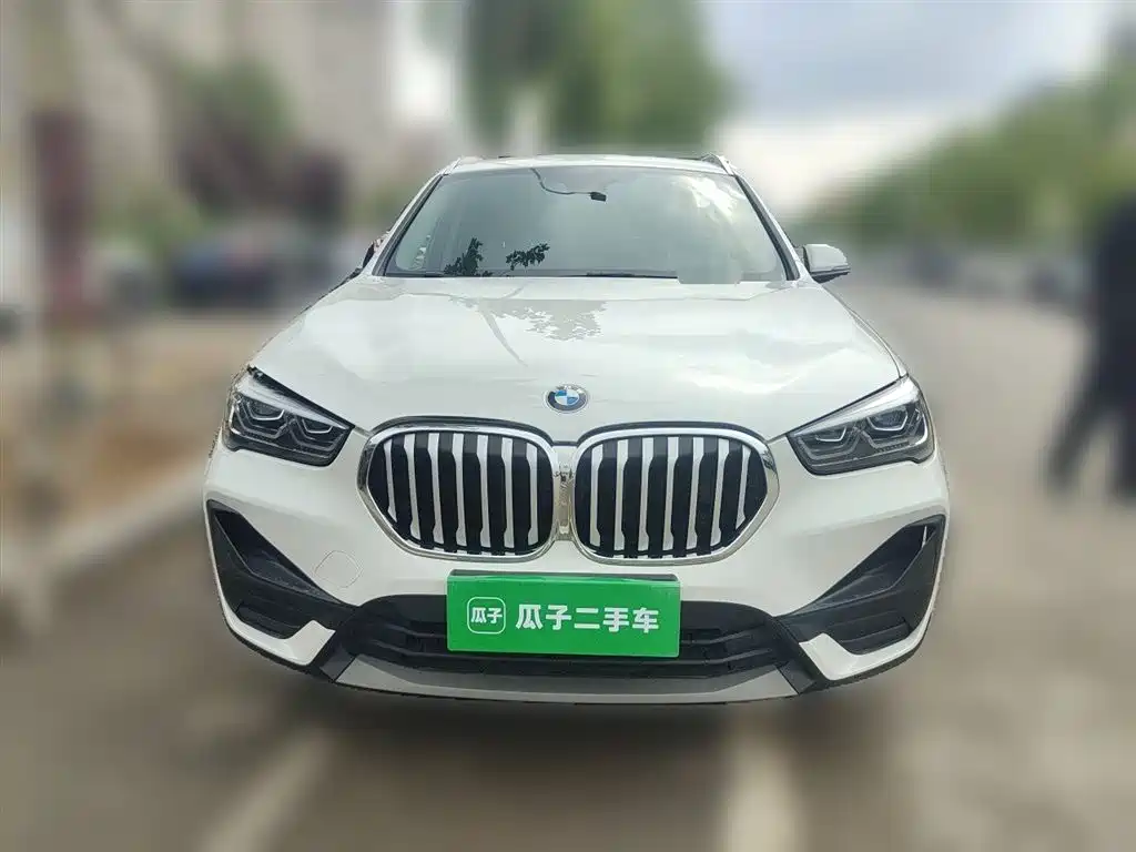 BMW X1 2021 — фото 3