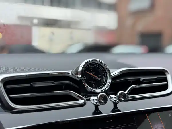 Bentley Bentayga 2021