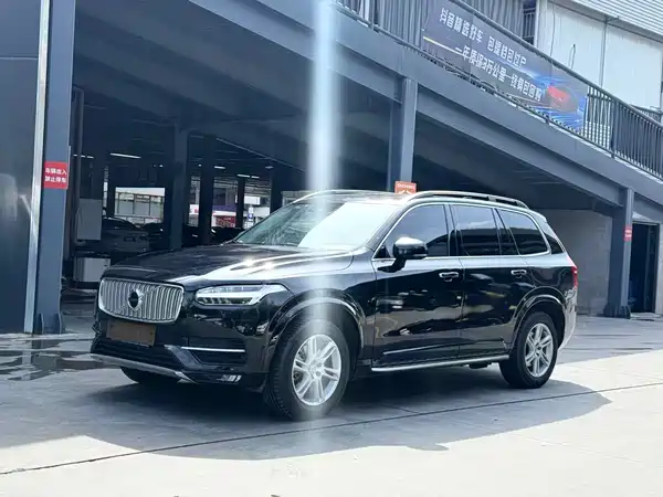 Volvo XC90 2015