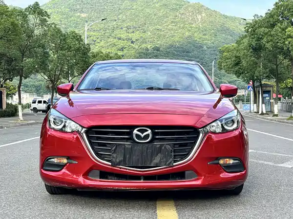 Mazda 3 Axela 2018