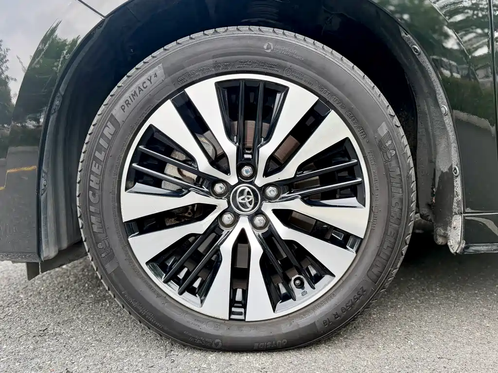 Toyota Alphard 2018 — фото 26