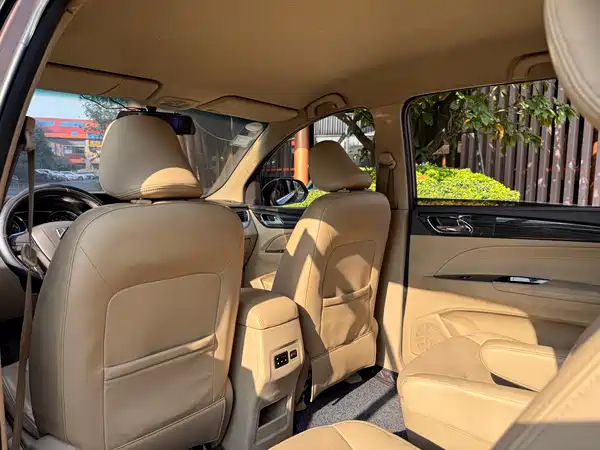 Baojun 730 2018