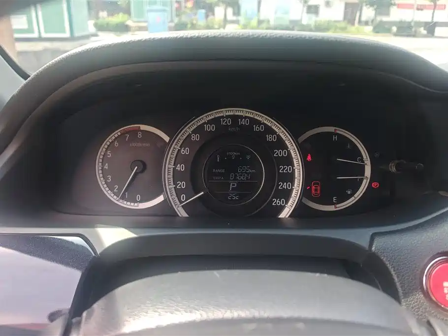 Honda Accord 2017 — фото 14