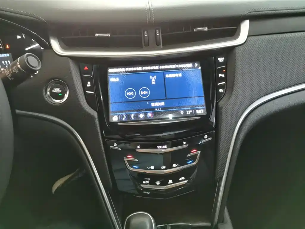 Cadillac XTS 2019 — фото 13