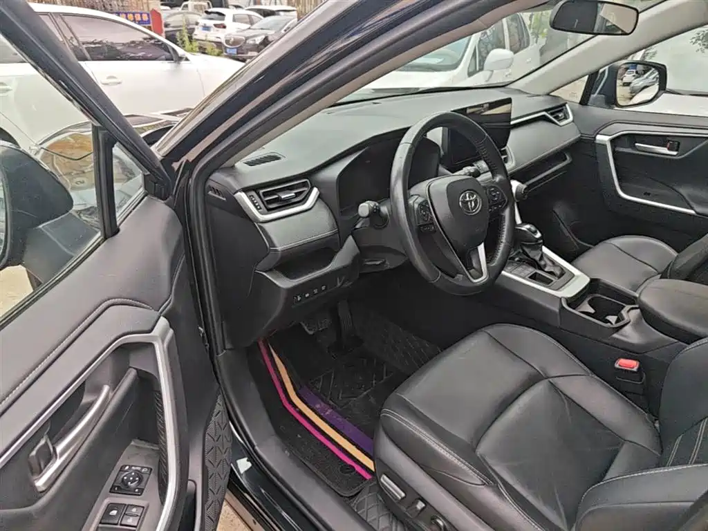 Toyota Wildlander 2023 — фото 16