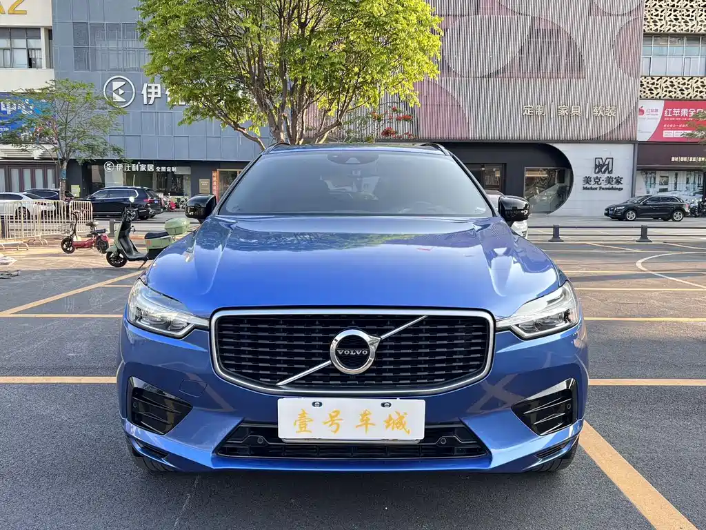 Volvo XC60 2020 — фото 2