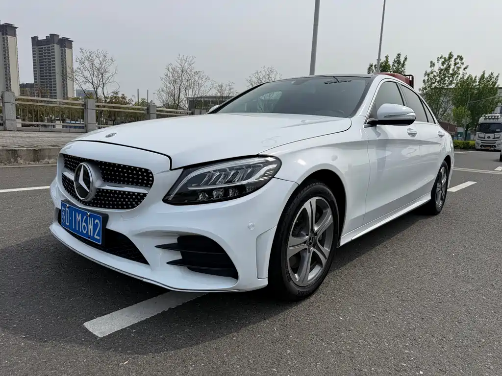 Mercedes-Benz C-Class 2019 — фото 16