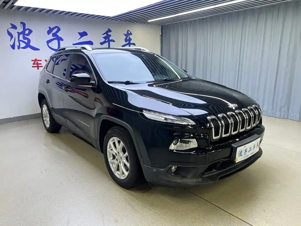Jeep Cherokee 2016
