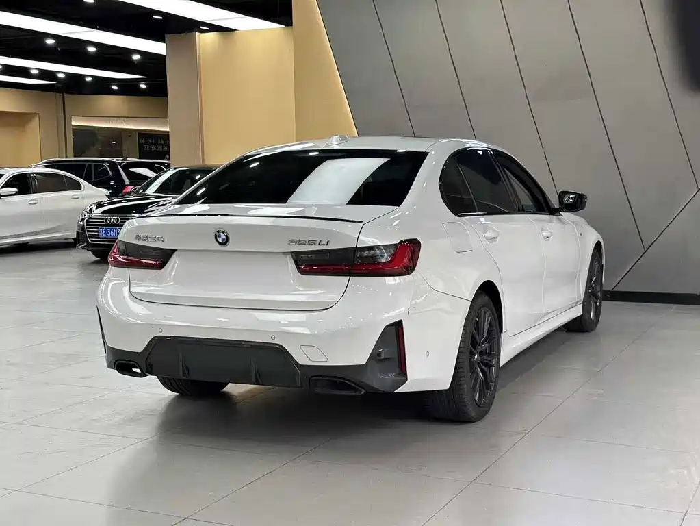 BMW 3 Series 2023