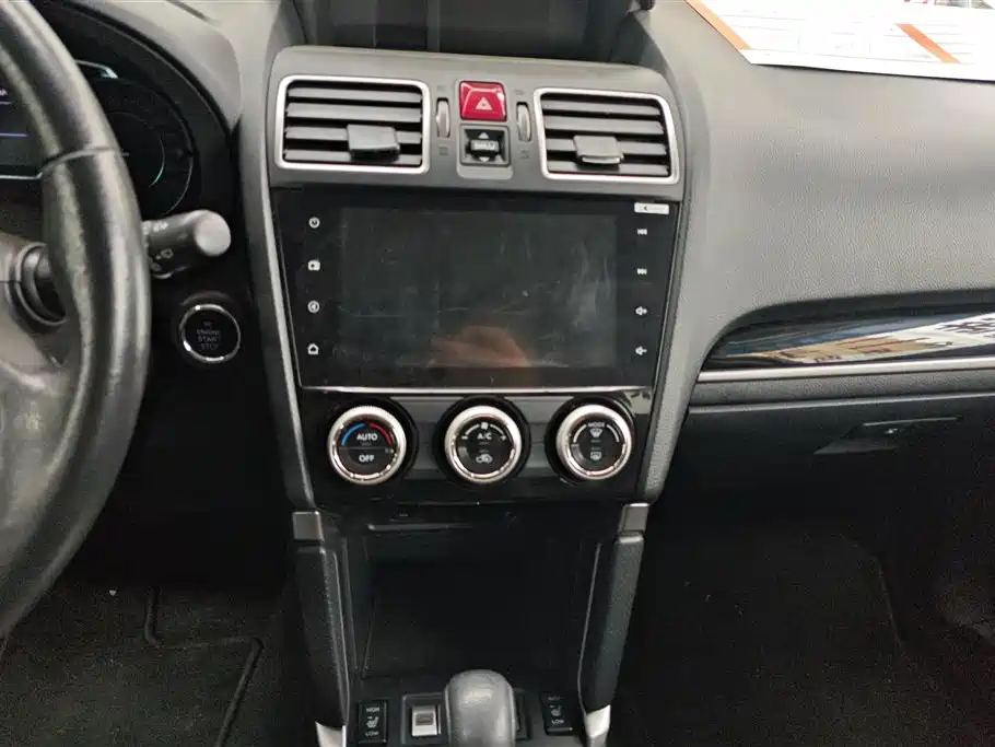 Subaru Forester 2018 — фото 13