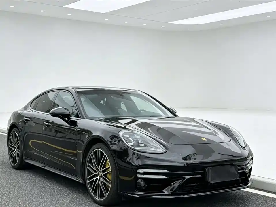 Porsche Panamera 2017 — фото 3