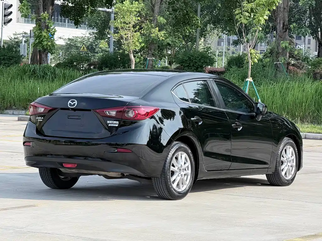 Mazda 3 Angkesela 2016