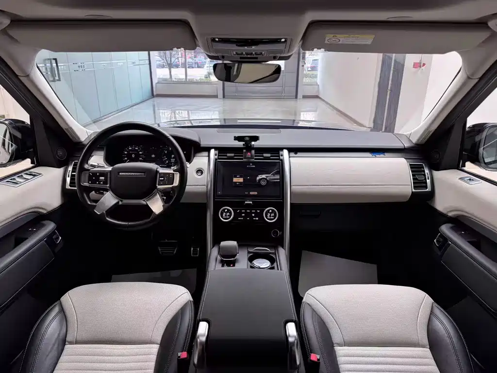 Land Rover Discovery 2021 — фото 16
