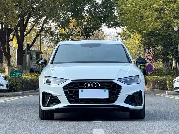 Audi A4L 2024