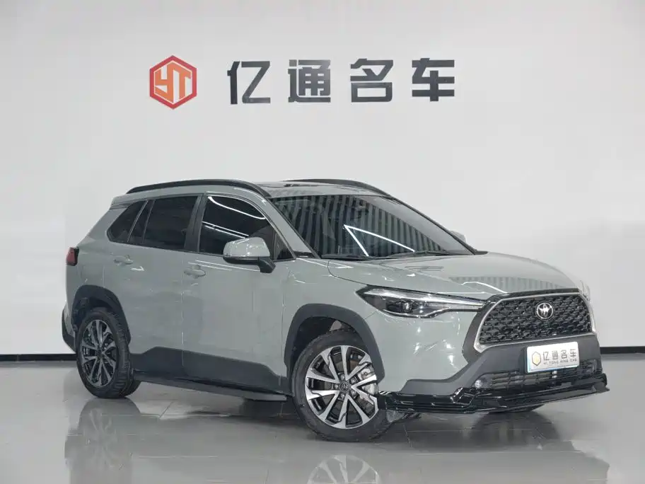 Toyota Corolla Cross 2022 — фото 3