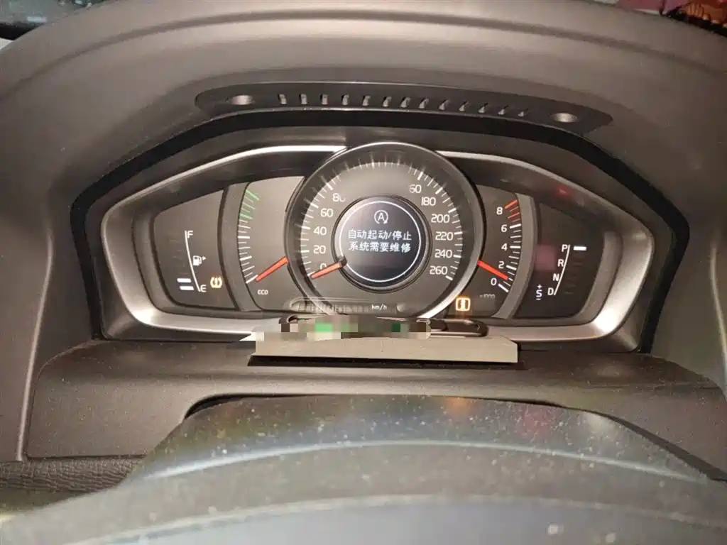 Volvo XC60 2017 — фото 4