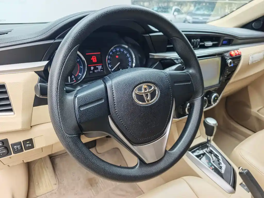Toyota Corolla 2016 — фото 18