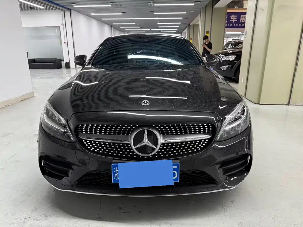 Mercedes-Benz C-Class 2020