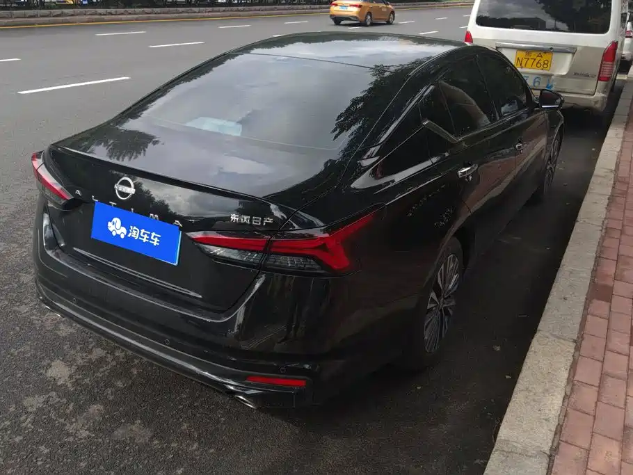 Nissan Teana 2025