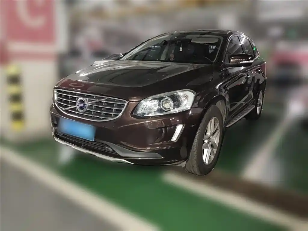 Volvo XC60 2017 — фото 1