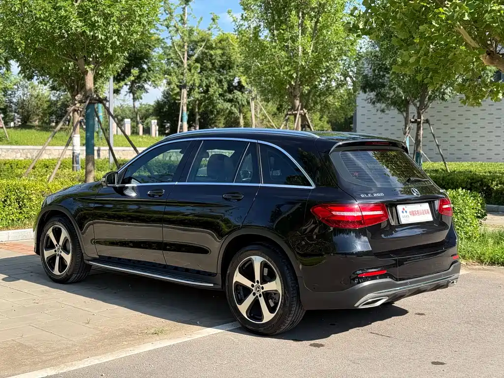 Mercedes-Benz GLC 2018 — фото 20
